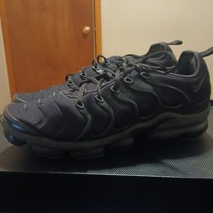 Nike Black Athletic Shoes